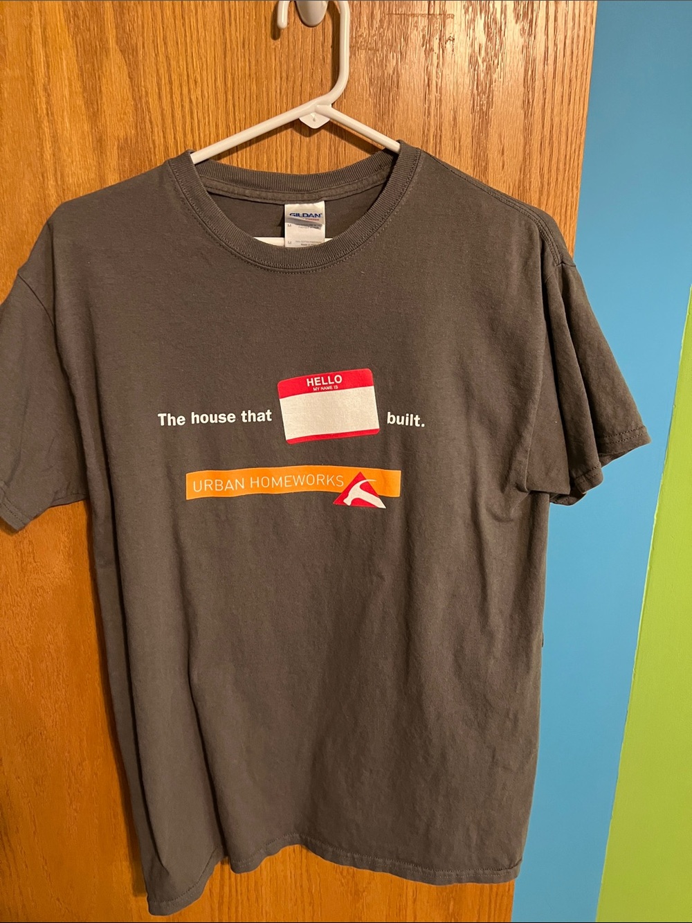 Gray Graphic Tee - 'The house that built' Medium